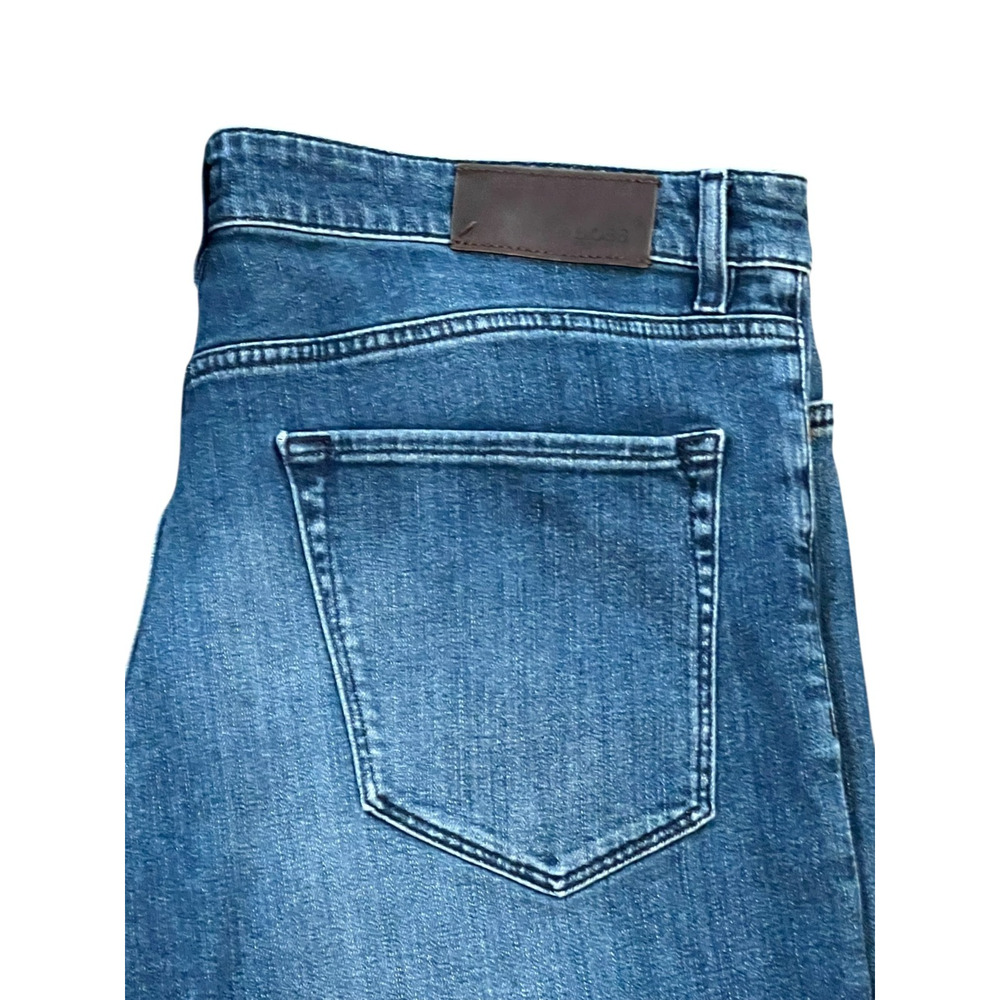 Men's Boss Hugo Boss 38x34 Dark Wash Blue Denim Stretch Tapered Leg EUC READ - Picture 4 of 10